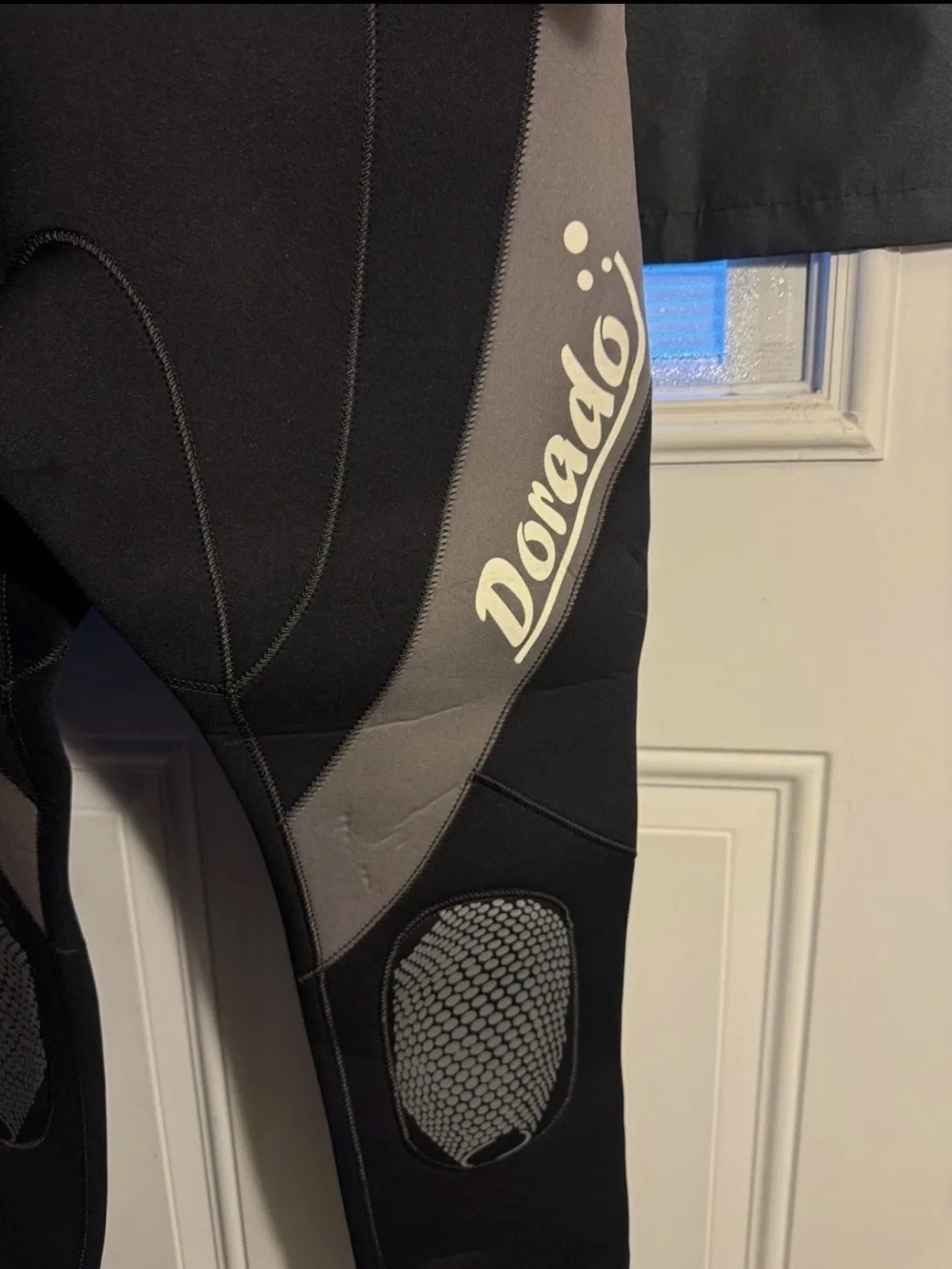 Dorado Men’s 3mm Full Body Wetsuit XL Black Gray Surf Scuba Dive NWT 36-40”